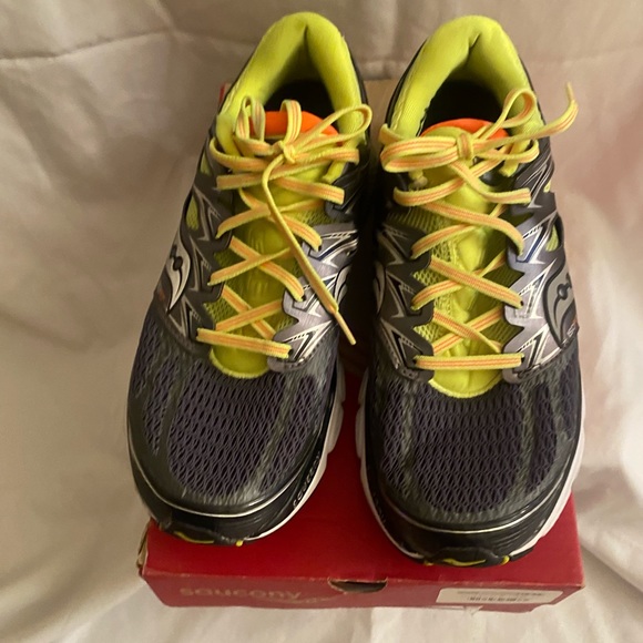 Saucony Powergrid Hurricane 14 - *LIKE NEW* In Box.  Only worn a few times. - Picture 2 of 8